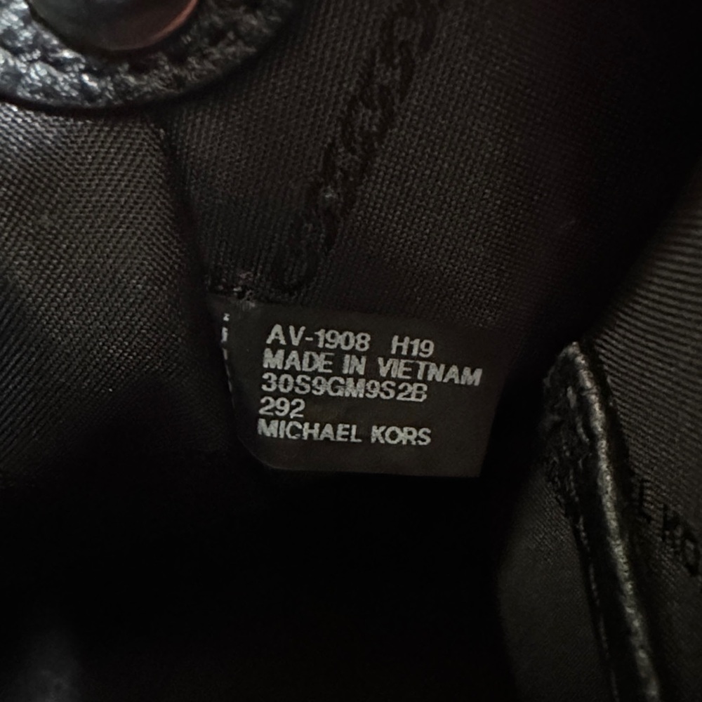 Michael Kors Bag - Mercer Medium Logo Belted Satchel - Picture 10 of 10